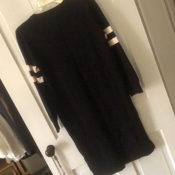 NWT • Forever 21 CONTEMPORARY • V-Neck Knit Sweater Dress w Stripe Sleeve Detail - Picture 11 of 12